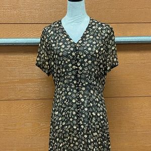 Banana Republic bringing in old school “Baby Doll”.